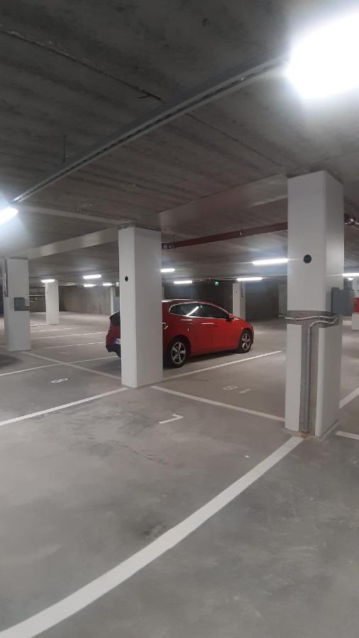 Uusi Upea Asunto Jaervinaekoealalla Ja Autohallilla Tampere Exterior foto